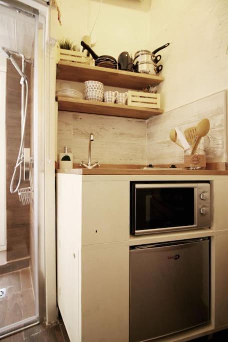 Mini Estudio De 8 M2 En El Corazon De Malasana De Membrillosuites Appartement